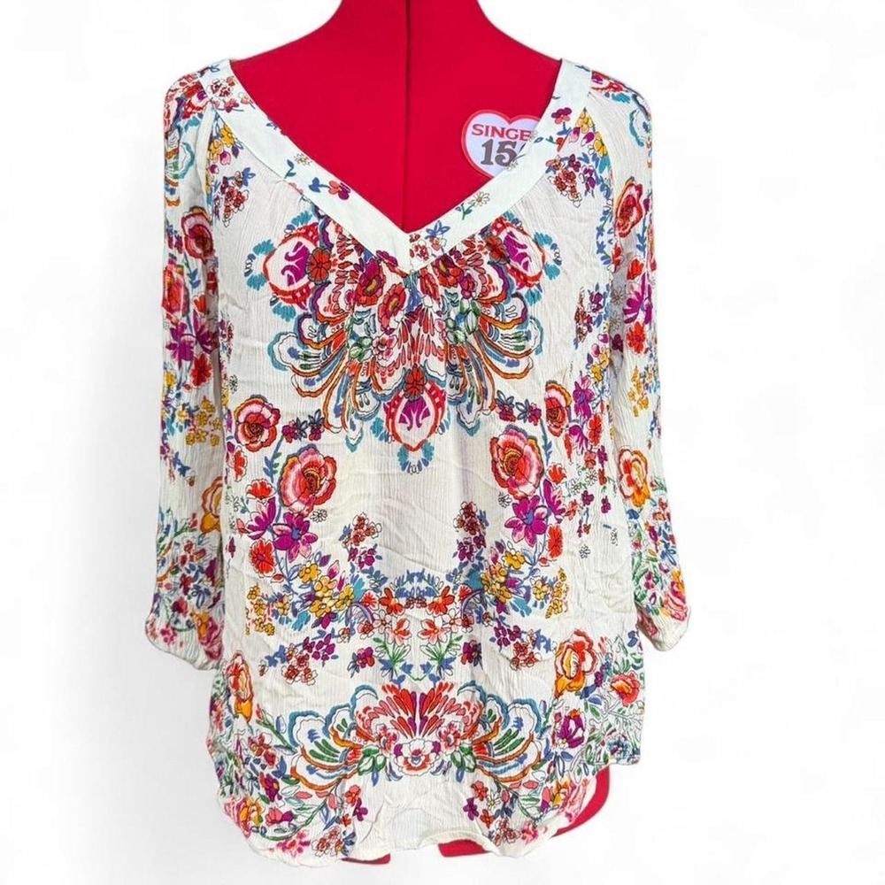 Billabong multicolored floral v neck peasant blouse with 3/4 sleeves medium boho